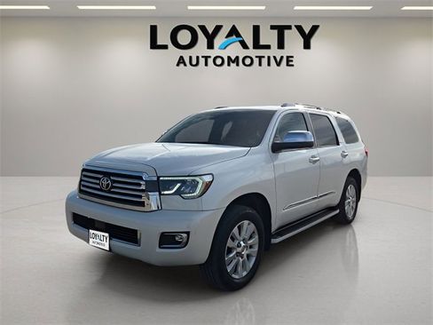 Used 2021 Toyota Sequoia Platinum image 1