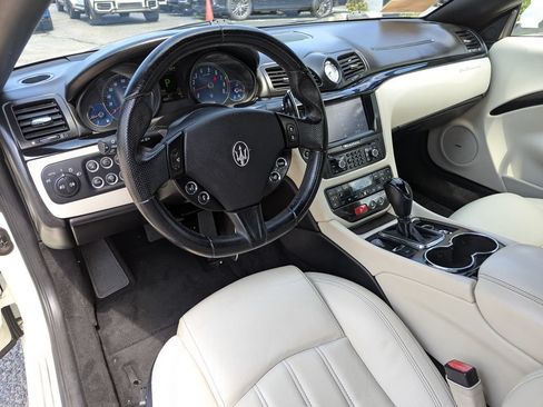 Used 2013 Maserati GranTurismo Convertible RWD image 13