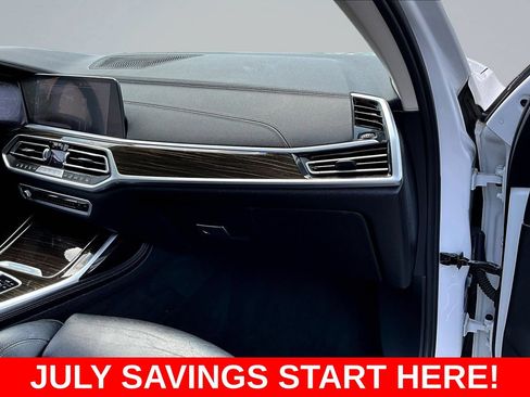 Used 2020 BMW X7 xDrive40i w/ Cold Weather Package AWD/4WD image 29