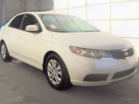 Used 2013 Kia Forte EX FWD image 3