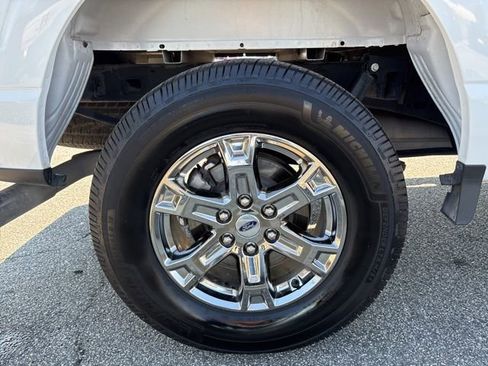 Certified 2022 Ford F150 XLT w/ Equipment Group 302A High image 10