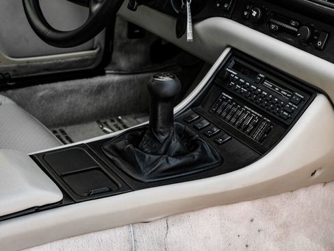 Used 1989 Porsche 944 Turbo RWD image 20