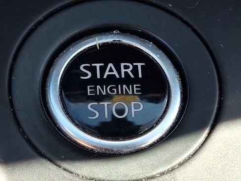 Certified 2021 Nissan Sentra S image 23