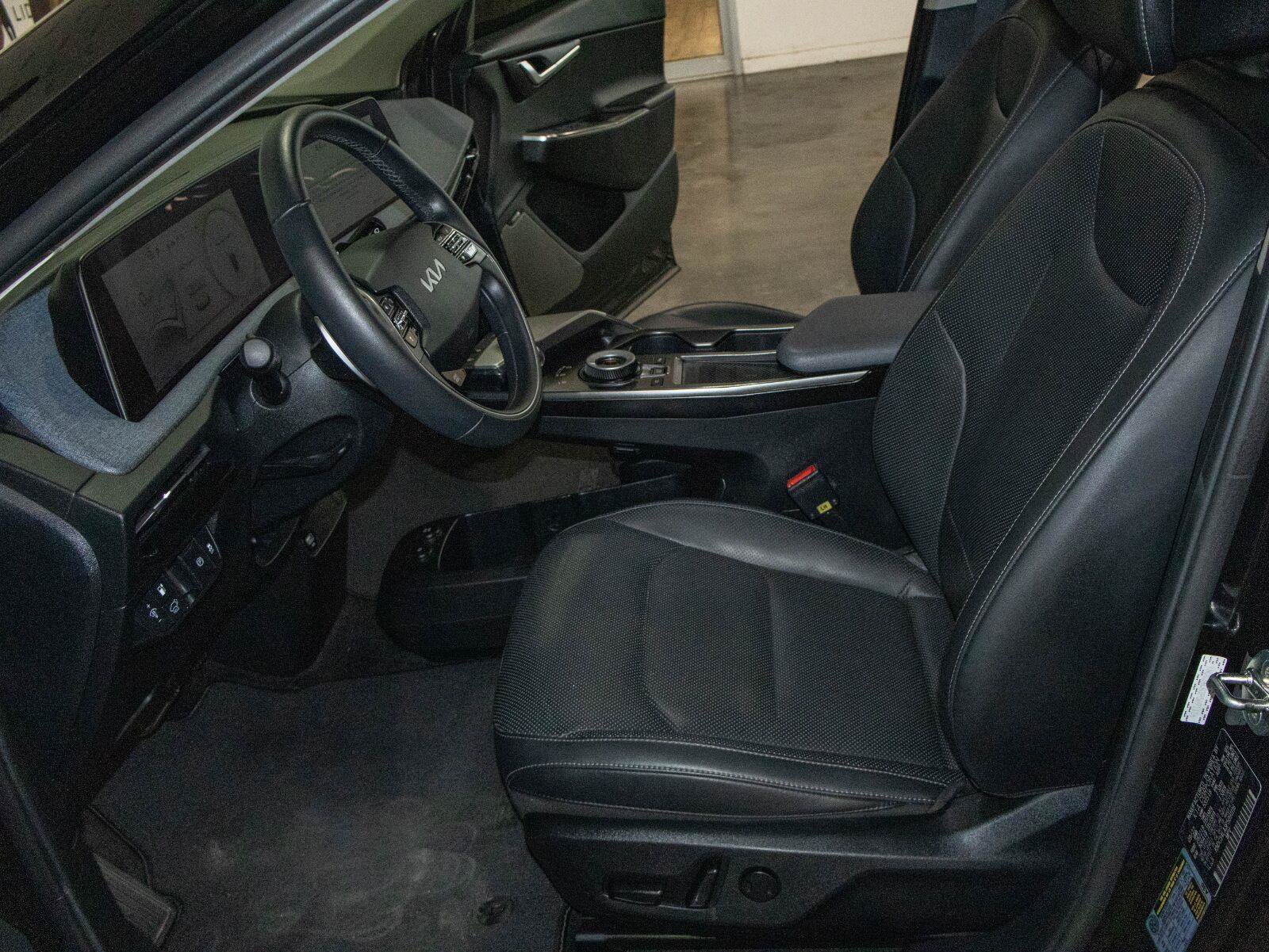 Used 2023 Kia EV6 Wind RWD image 8