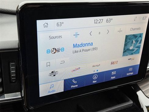 Used 2023 Ford Explorer Limited image 31