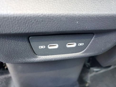 New 2026 Volkswagen Tiguan S image 10