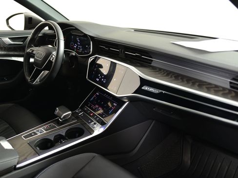 Used 2023 Audi A6 2.0T Premium w/ Convenience Package image 18