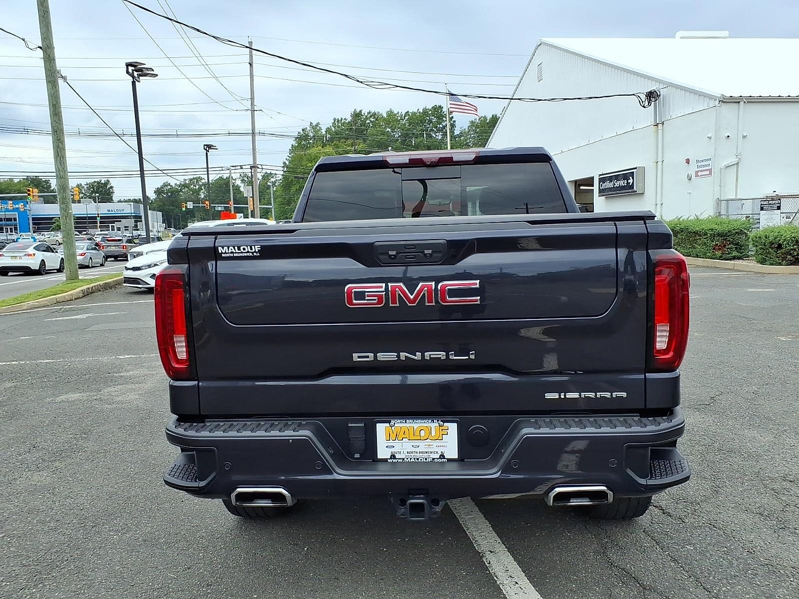 Used 2024 GMC Sierra 1500 Denali w/ Denali Reserve Package AWD/4WD image 5