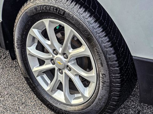 Used 2020 Chevrolet Equinox LT image 11