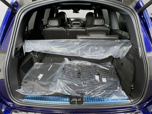 New 2025 Mercedes-Benz GLS 580 4MATIC image 28