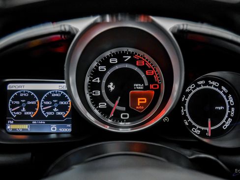 Used 2016 Ferrari California T image 76