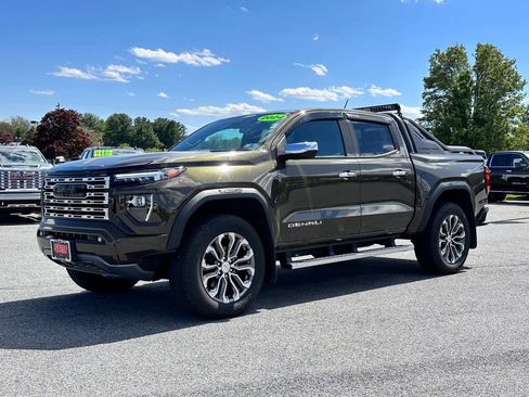 Used 2024 GMC Canyon Denali AWD/4WD image 2