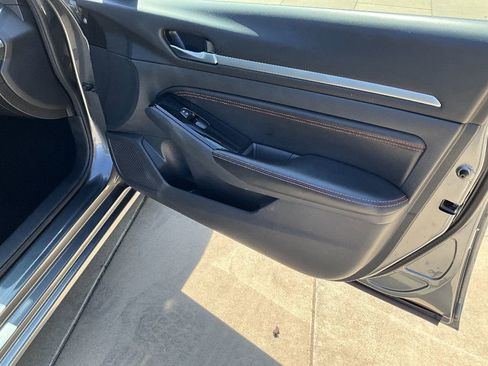 Used 2023 Nissan Altima 2.5 SR image 33