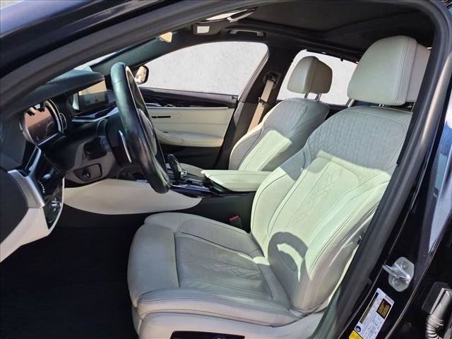 Used 2017 BMW 540i RWD image 11
