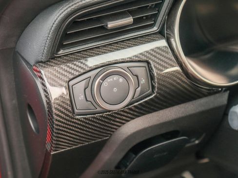 Used 2020 Ford Mustang Shelby GT500 w/ Carbon Fiber Track Pack image 51