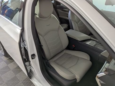 Used 2017 Cadillac CT6 Luxury AWD/4WD image 31