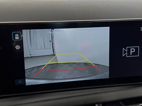 Certified 2025 Hyundai Santa Cruz SEL image 14