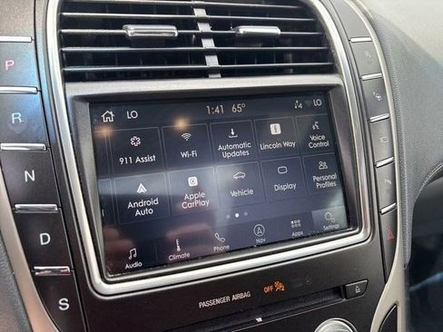 Used 2019 Lincoln Nautilus Reserve AWD/4WD image 25