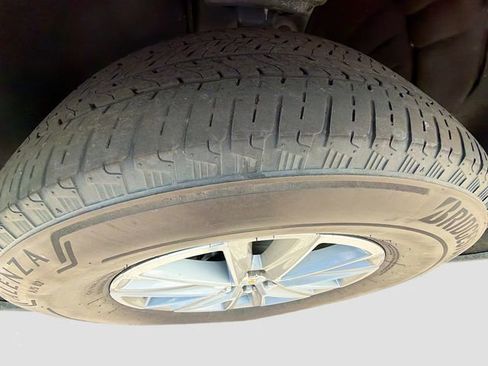Used 2023 Chevrolet Traverse LT AWD/4WD image 14