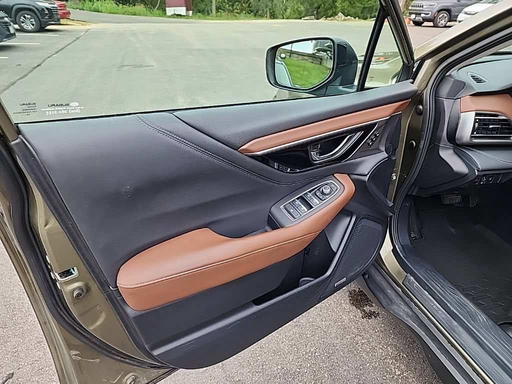 Used 2021 Subaru Outback Touring AWD/4WD image 18