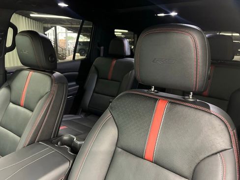 Used 2024 Chevrolet Traverse RS AWD/4WD image 15