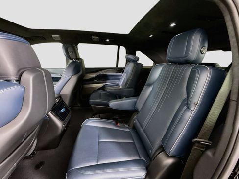 Used 2025 Cadillac Escalade IQ Sport 2 AWD/4WD image 28