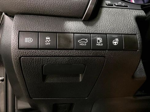 Used 2023 Toyota Camry SE w/ Cold Weather Package AWD/4WD image 34