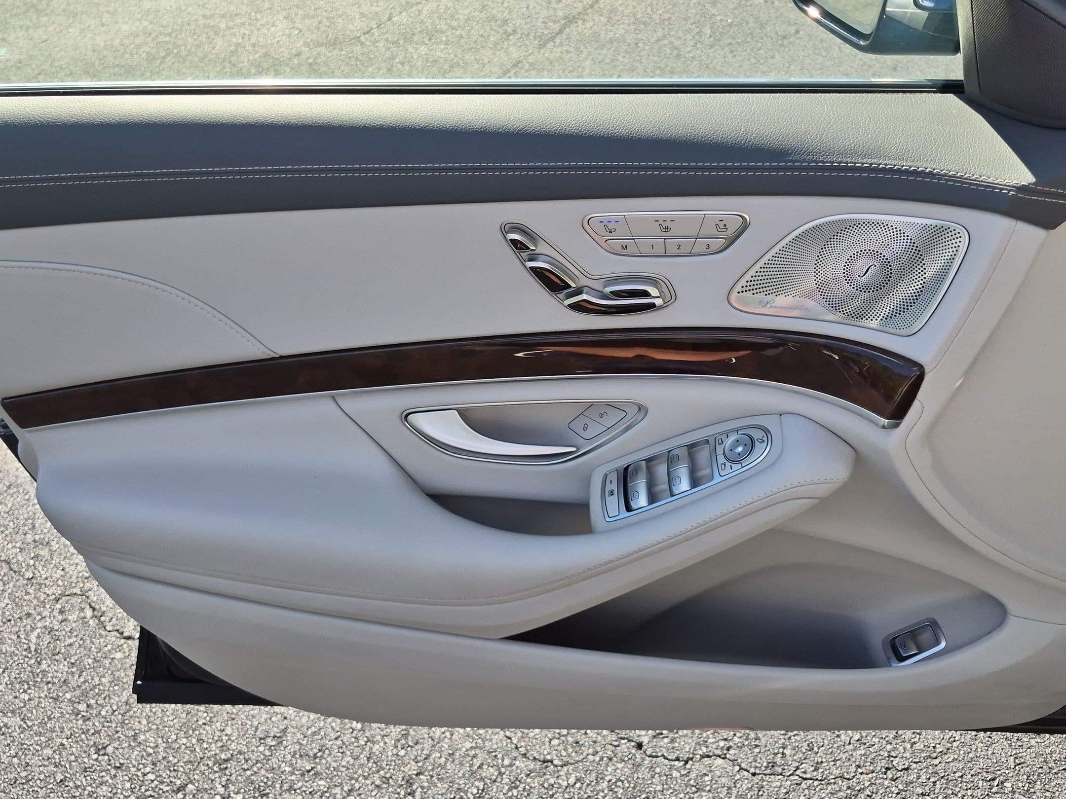 Used 2017 Mercedes-Benz S 550 4MATIC Sedan image 14