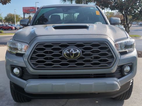 Certified 2020 Toyota Tacoma TRD Sport image 3