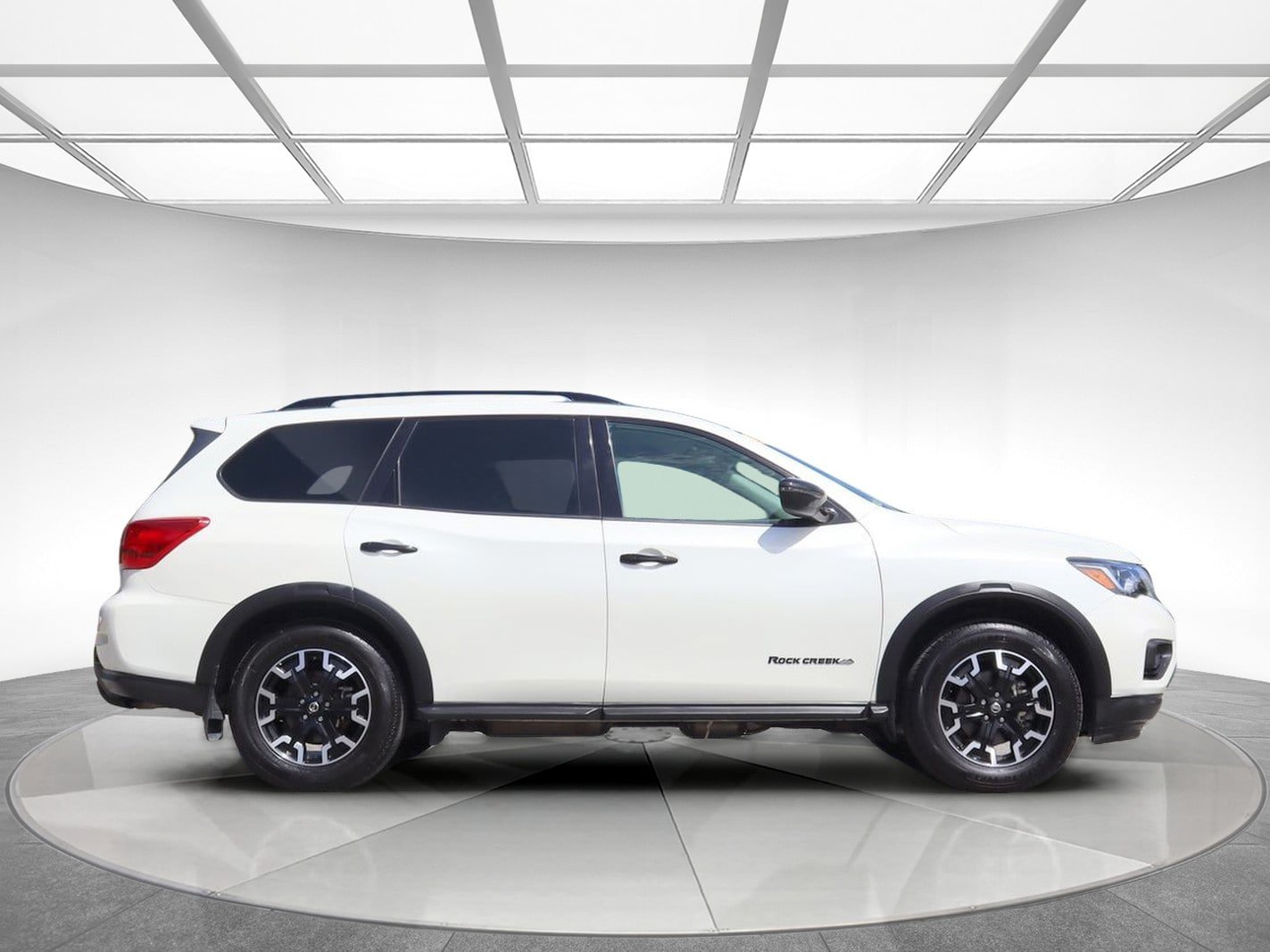 Used 2020 Nissan Pathfinder SV w/ Rock Creek Edition FWD image 5