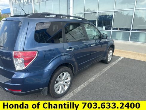 Used 2012 Subaru Forester 2.5X Premium w/ Popular Pkg 3 AWD/4WD image 2