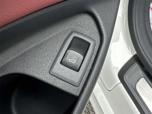 Used 2023 BMW 430i xDrive Coupe w/ Premium Package image 19