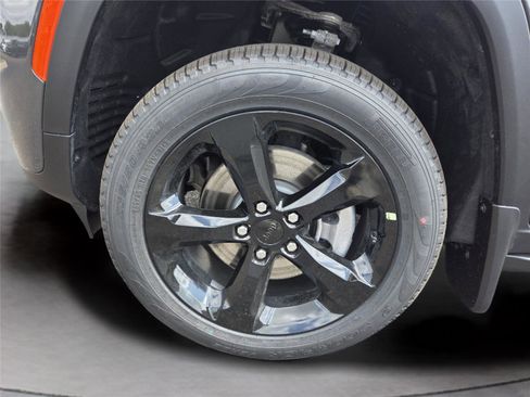 New 2026 Jeep Grand Cherokee L Limited image 39