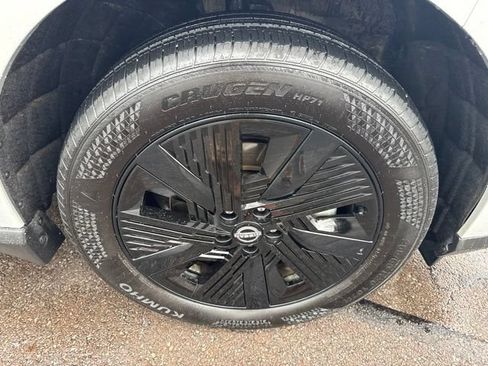 Certified 2025 Nissan Murano SV AWD/4WD image 38