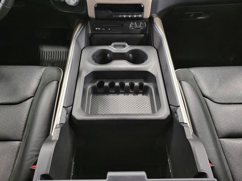 Used 2019 RAM 1500 Laramie w/ Sport Appearance Package image 18