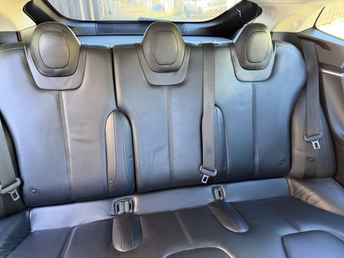 Used 2014 Tesla Model S 85 image 15