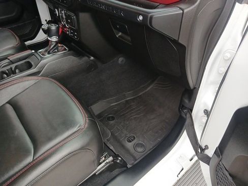 Used 2023 Jeep Wrangler Unlimited Rubicon w/ Steel Bumper Group image 35