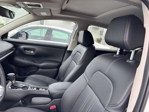 Used 2026 Honda HR-V EX-L image 5