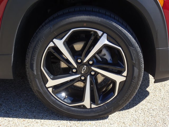 Used 2023 Chevrolet TrailBlazer RS w/ Sun and Liftgate Package AWD/4WD image 28