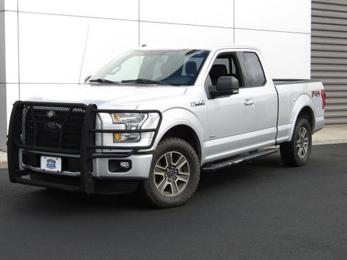 Used 2016 Ford F150 XLT w/ Equipment Group 302A Luxury image 20
