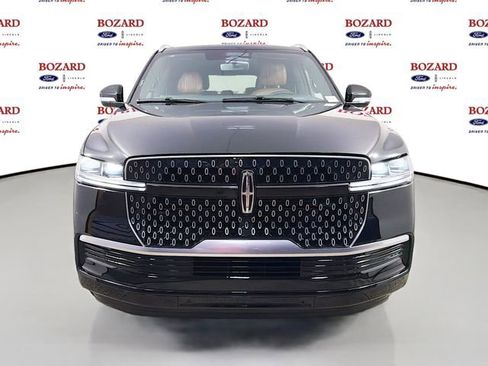 New 2026 Lincoln Navigator L Reserve AWD/4WD image 3