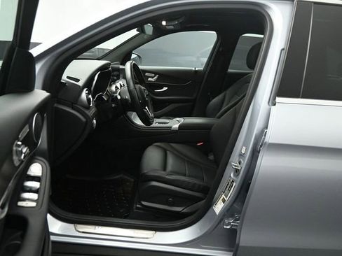 Used 2022 Mercedes-Benz GLC 300 4MATIC image 10