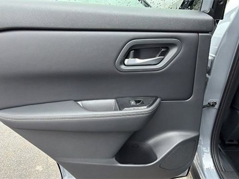 New 2026 Nissan Rogue SV image 14