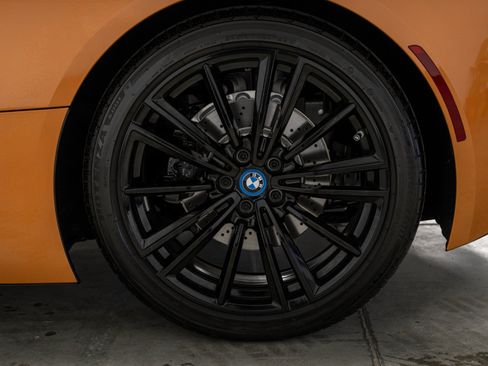Used 2019 BMW i8 Roadster AWD/4WD image 10