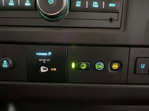 Used 2023 Chevrolet Express 3500 LT w/ LT Preferred Equipment Group image 43