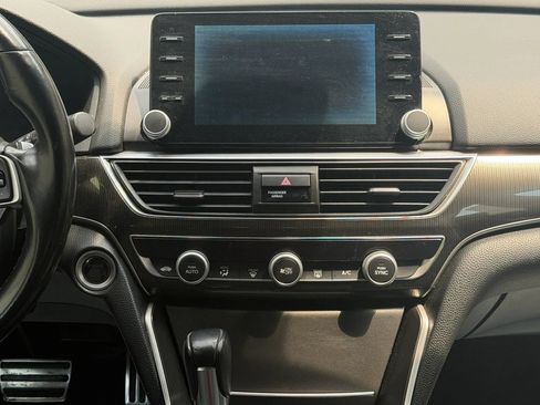 Used 2018 Honda Accord Sport image 15