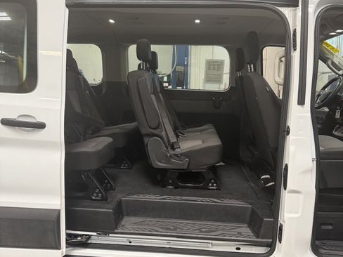 Used 2024 Ford Transit 350 XLT RWD image 5