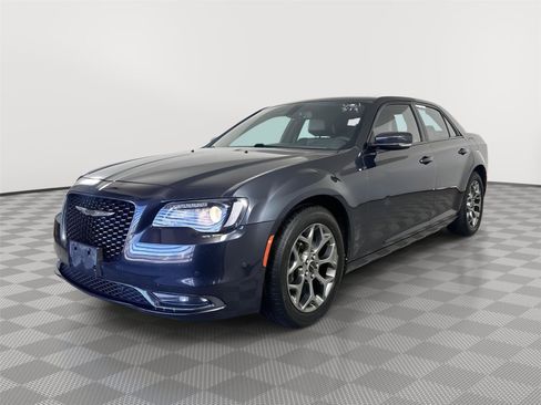 Used 2017 Chrysler 300 S w/ 300S Premium Group image 3