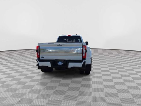 Used 2023 Ford F450 Limited w/ FX4 Off-Road Package AWD/4WD image 7