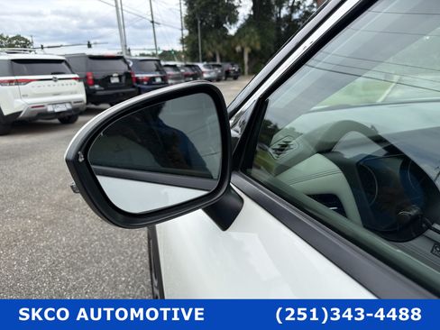Used 2022 Nissan Rogue SL w/ SL Premium Package FWD image 10
